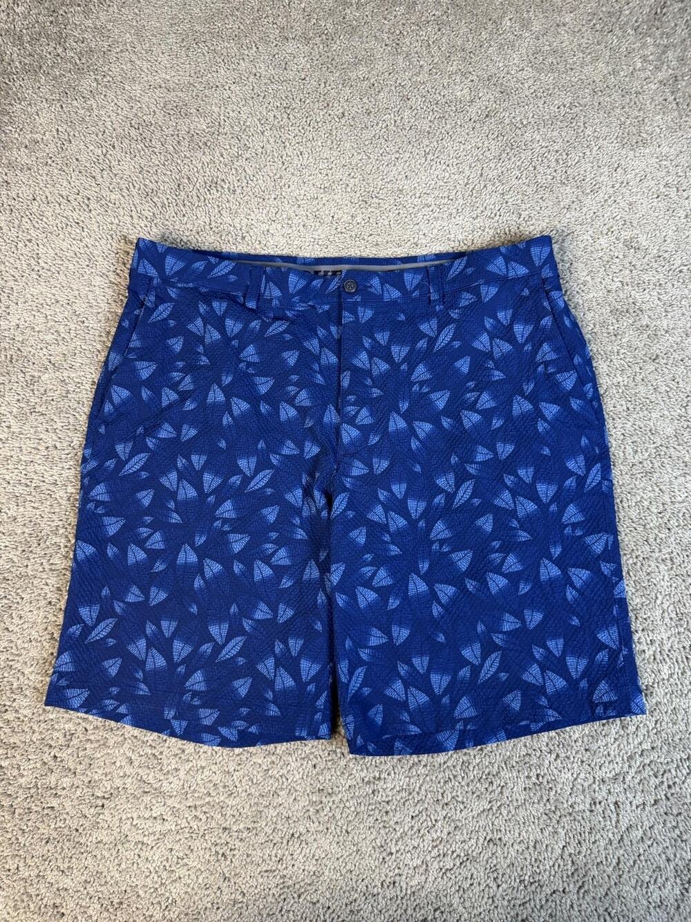 PGA TOUR Golf Shorts Mens 38 Blue Hawaiian Textured Seersucker Lightweight